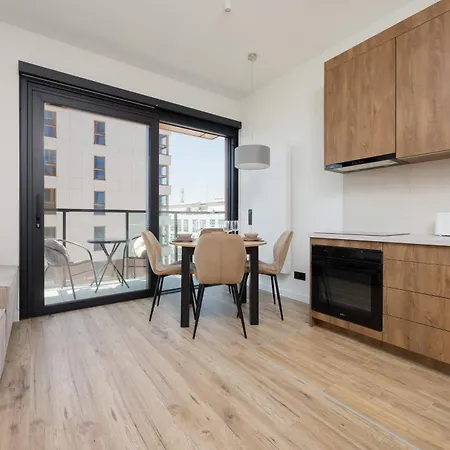 Towarowa Towers By Solarento Apartamento Varsovia