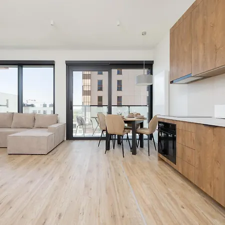 Towarowa Towers By Solarento 아파트